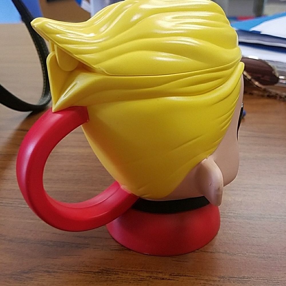 Disney mug - Picture 2 of 3